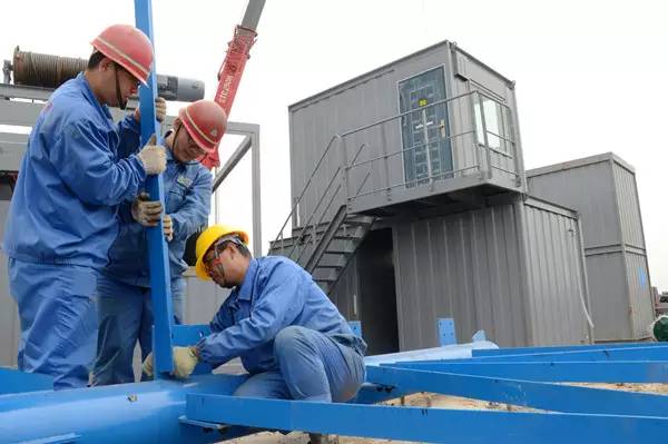 郑阜高铁临泉段桥墩部分已经开始动工 预计2017年12月竣工